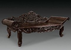 紫檀木中式家具保潔要用軟棉布擦拭